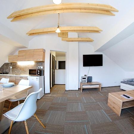Apartmany Za Rohom Liptovský Mikuláš Esterno foto